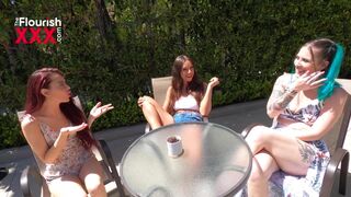 SpringTime Strap-on Sex w 3 Horny Lesbians 69ing