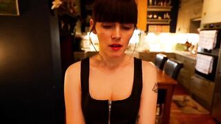 Sydney Harwin - Mommy’s uncontrollable pregnant urges – forbidden sex