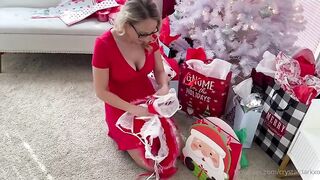 CrystalClarkXo - Christmas Shopping With My Stepmom