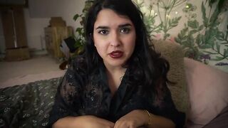 mayapetite - MOMMY IS AN ESCORT