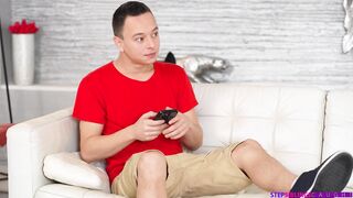 Ohana Petite - Finish Me Off Stepbro - S29:E5