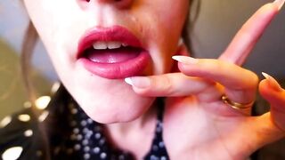 Sydney Harwin - VORE CURSE makes mommy go psycho and swallow you whole!