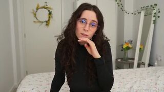 ElizaTheModel - Give Mommy a Foot Massage