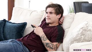 Lexi Luna - You Can Practice Your New Years Kiss On My Pussy - S25:E4