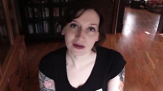 Bettie Bondage - Flirty Mom Gets Fucked