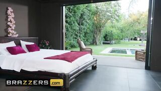 (Lisa Ann, Jordi El) - Lisas Pool Boy Toy - Brazzers