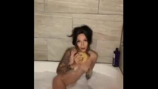 Sin Snack - Catching Mom in The Bathtub